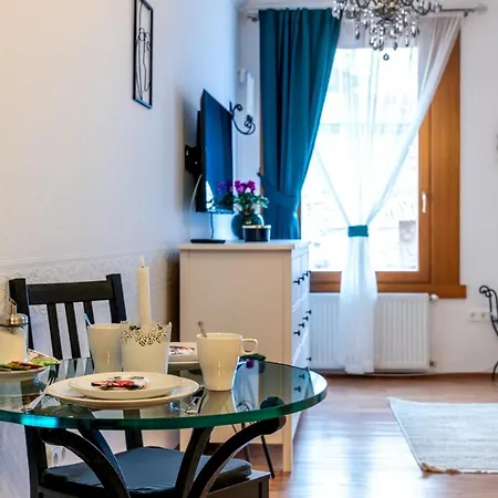 Romantic Secret Garden 布达佩斯