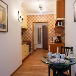 Romantic Secret Garden Appartamento Budapest