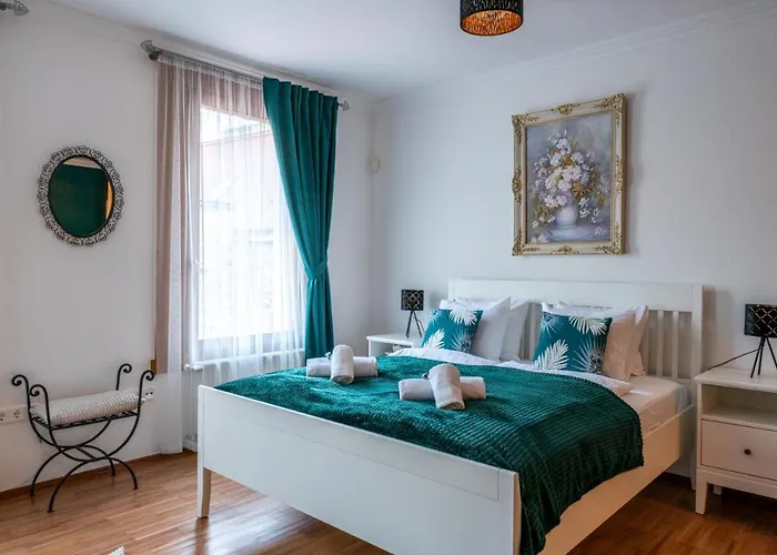 Apartament Romantic Secret Garden